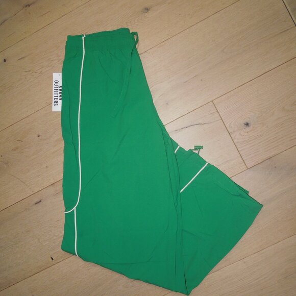 Green Skater Pants NWT Urban Outfitters - Picture 3 of 6
